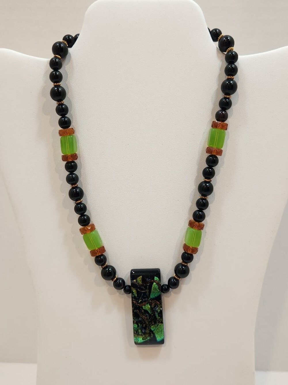 VTG NWT Miriam Guibbory Studio Art Glass Necklace, Dichroic Czech Black Onyx